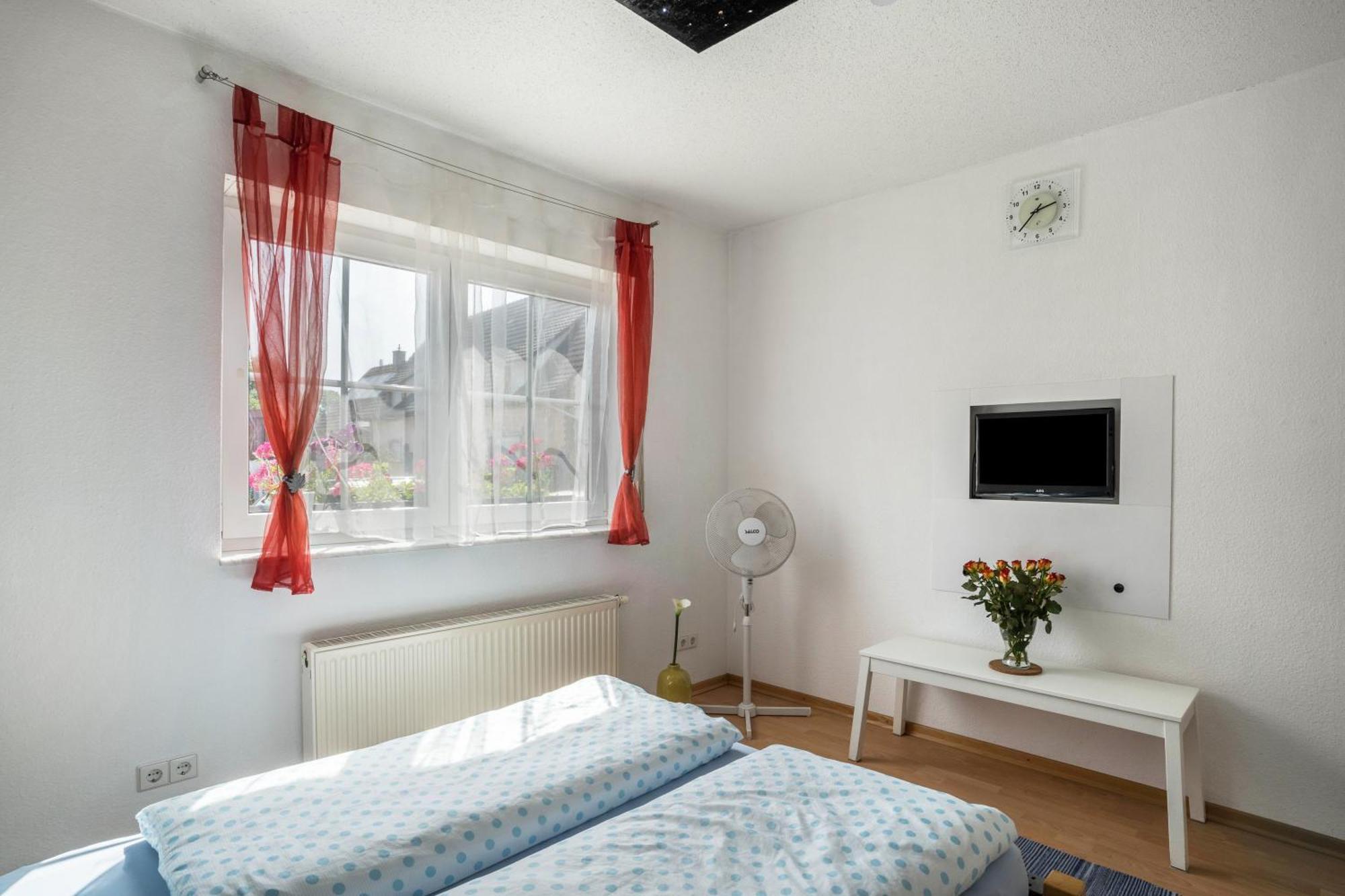 Ferienwohnung Schlaefer 카펠그라펜하우젠 외부 사진